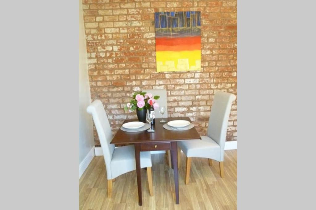 Cosy And Peaceful Maisonette With Terrace, Kidderminster Eksteriør bilde